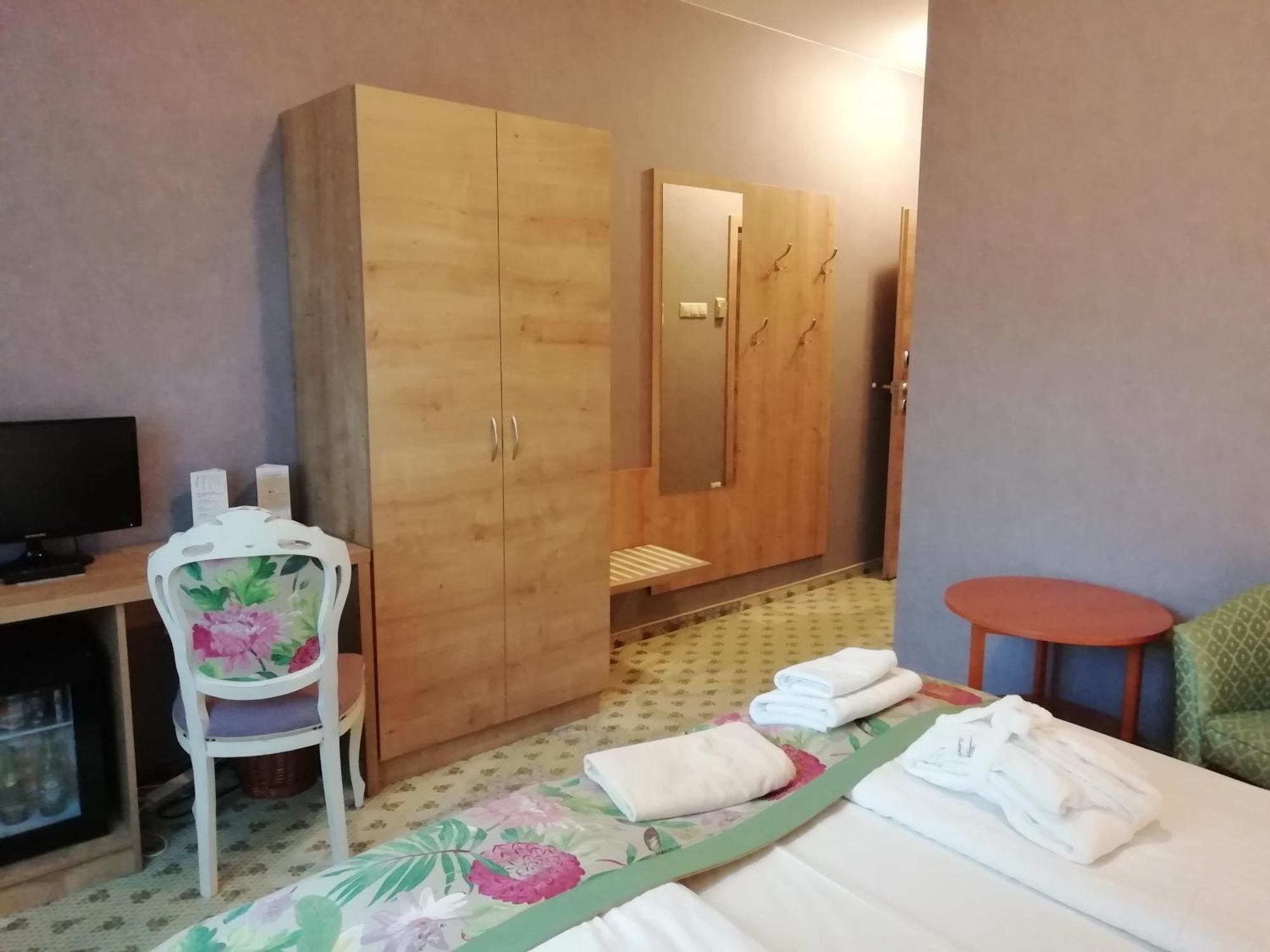 Hotel Batthyany Kuria Zalacsány Exteriér fotografie