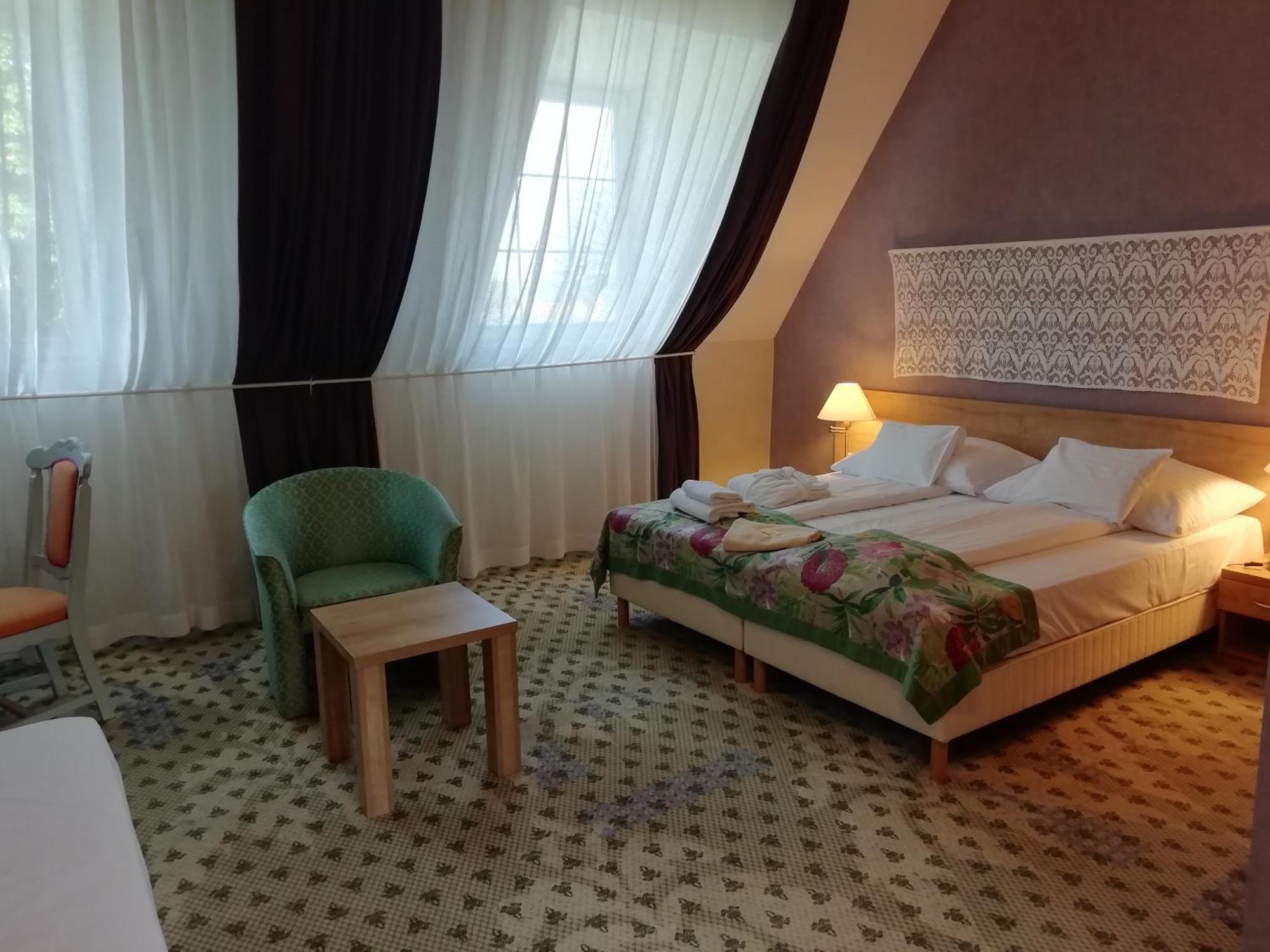 Hotel Batthyany Kuria Zalacsány Exteriér fotografie