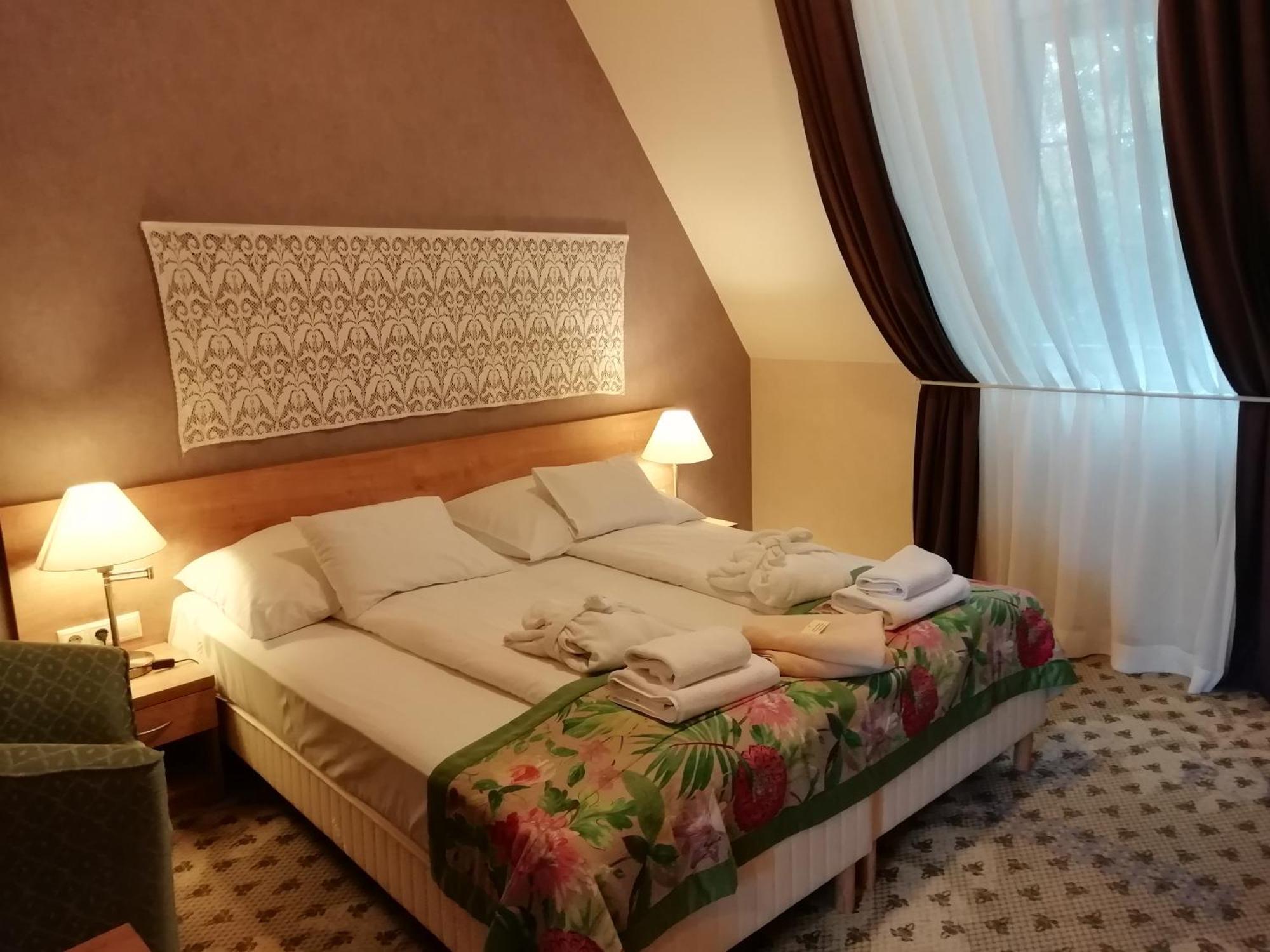 Hotel Batthyany Kuria Zalacsány Exteriér fotografie